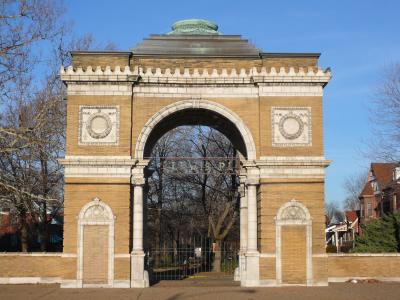 Lewis PLace Gate